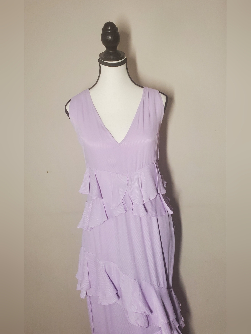 Anthropologie Let Me Be Femme Ruffled Lavender V-Neck Maxi Dress Size M - Picture 6 of 15